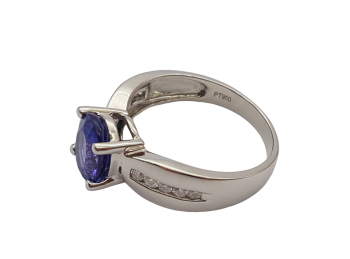 Preview: Ring 950 Platin AAAA Tansanit & Brillanten 2,20 ct. 57 - 18,0 m4 Preview: Ring 950 Platin AAAA Tansanit & Brillanten 2,20 ct. 57 - 18,0 m4