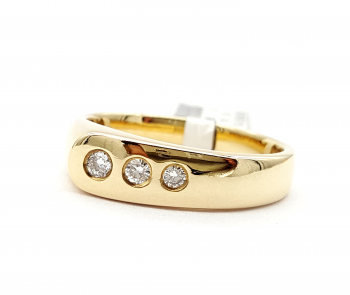 Preview: 14 Karat Brillant Ring 3 x Brillant 0,12 ct. 585 GG 56 - 17,75 mm Ø Preview: 14 Karat Brillant Ring 3 x Brillant 0,12 ct. 585 GG 56 - 17,75 mm Ø
