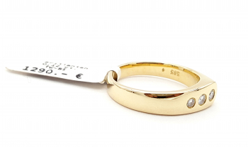 Preview: 14 Karat Brillant Ring 3 x Brillant 0,12 ct. 585 GG 56 - 17,75 mm Ø Preview: 14 Karat Brillant Ring 3 x Brillant 0,12 ct. 585 GG 56 - 17,75 mm Ø