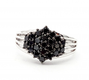 Preview: 14 Karat Ring 23 schwarze Brillanten 1,00ct. 585 WG 57 - 18,0 mm Preview: 14 Karat Ring 23 schwarze Brillanten 1,00ct. 585 WG 57 - 18,0 mm