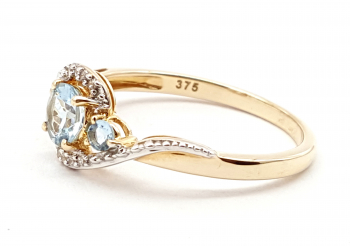 Preview: Ring 9 Karat Aquamarin & Zirkon 0,51 ct. 375 GG 57 - 18,0 mm Preview: Ring 9 Karat Aquamarin & Zirkon 0,51 ct. 375 GG 57 - 18,0 mm