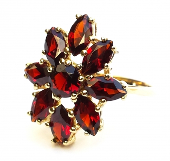 Preview: Goldschmiede Granat Ring 333 8K Gelbgold Handarbeit Trachtenschmuck Preview: Goldschmiede Granat Ring 333 8K Gelbgold Handarbeit Trachtenschmuck