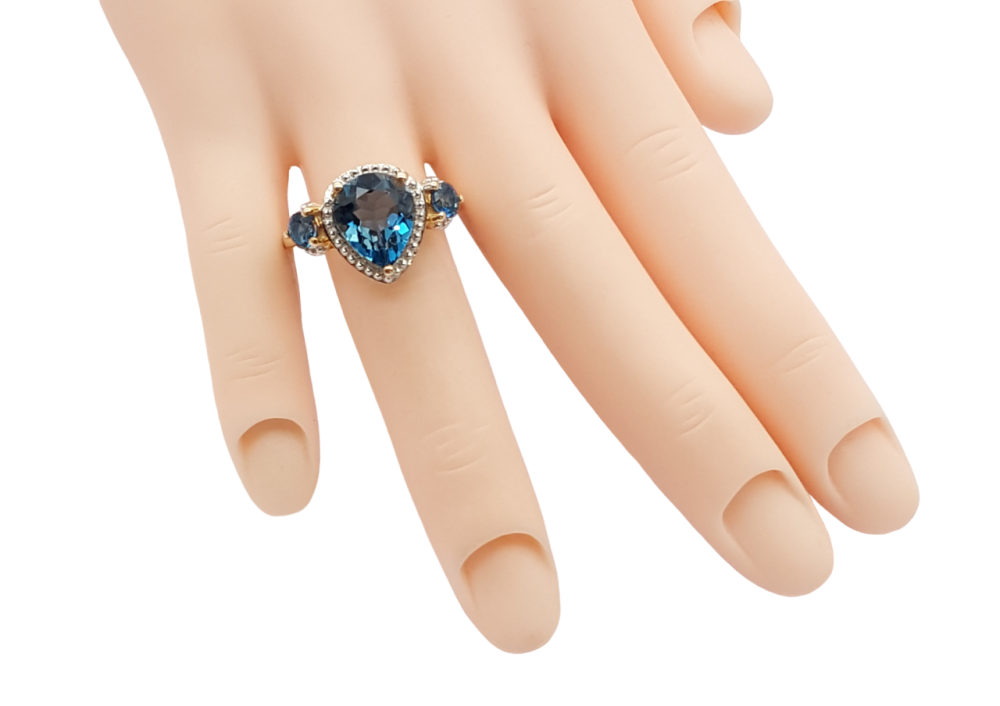 Restposten 9 Karat Damen Ring London Blue Topas 375 Gold RW 18,0
